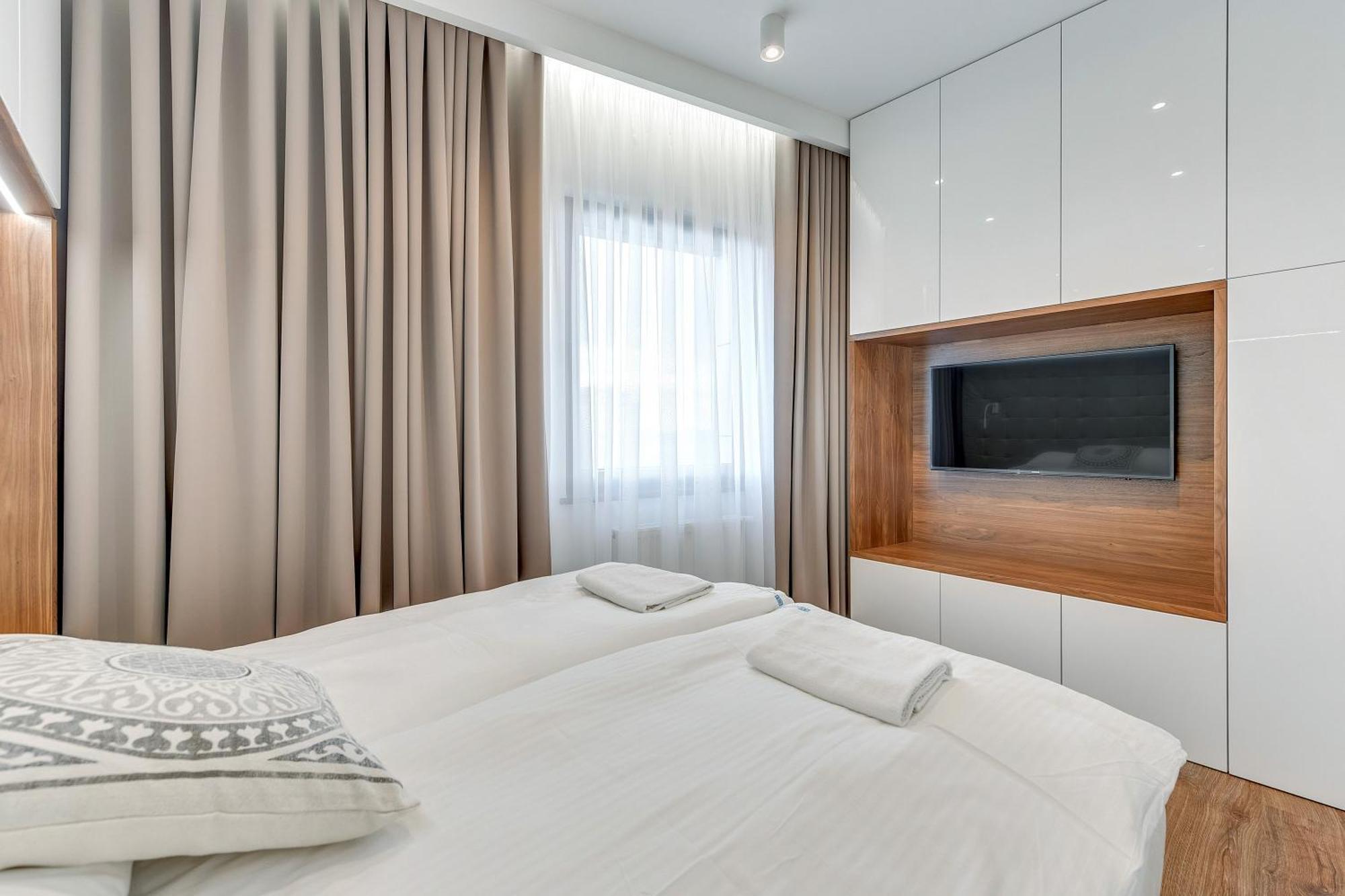 Nowa Motlawa Spa, Pool, Gym & Parking By Downtown Apartments Gdansk Ngoại thất bức ảnh