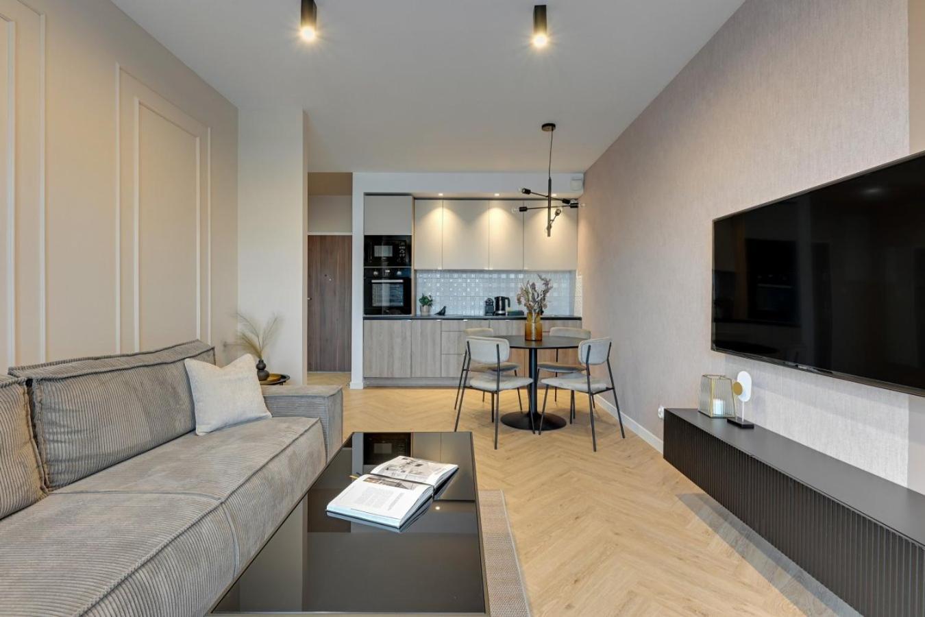 Nowa Motlawa Spa, Pool, Gym & Parking By Downtown Apartments Gdansk Phòng bức ảnh