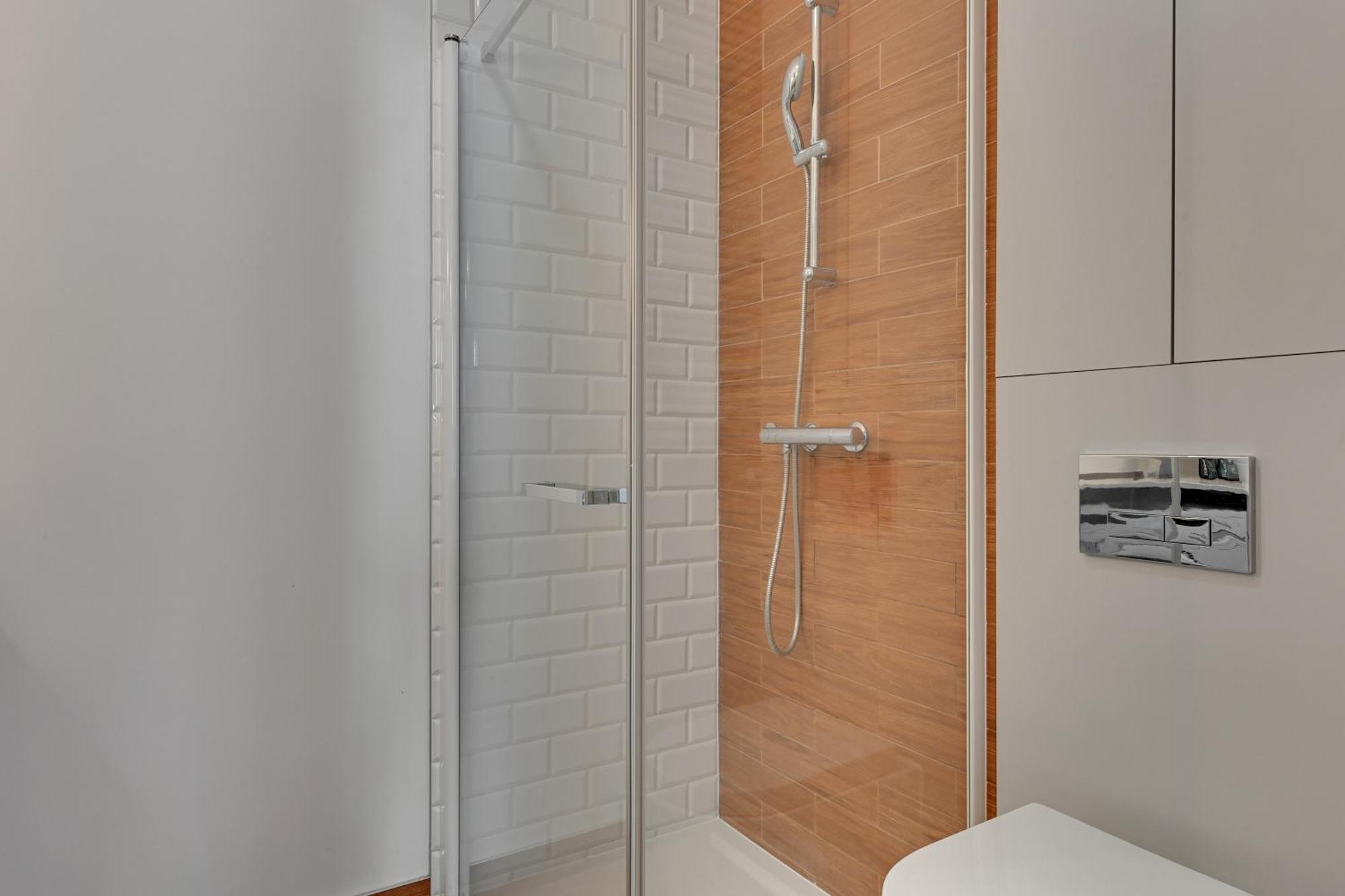 Nowa Motlawa Spa, Pool, Gym & Parking By Downtown Apartments Gdansk Phòng bức ảnh
